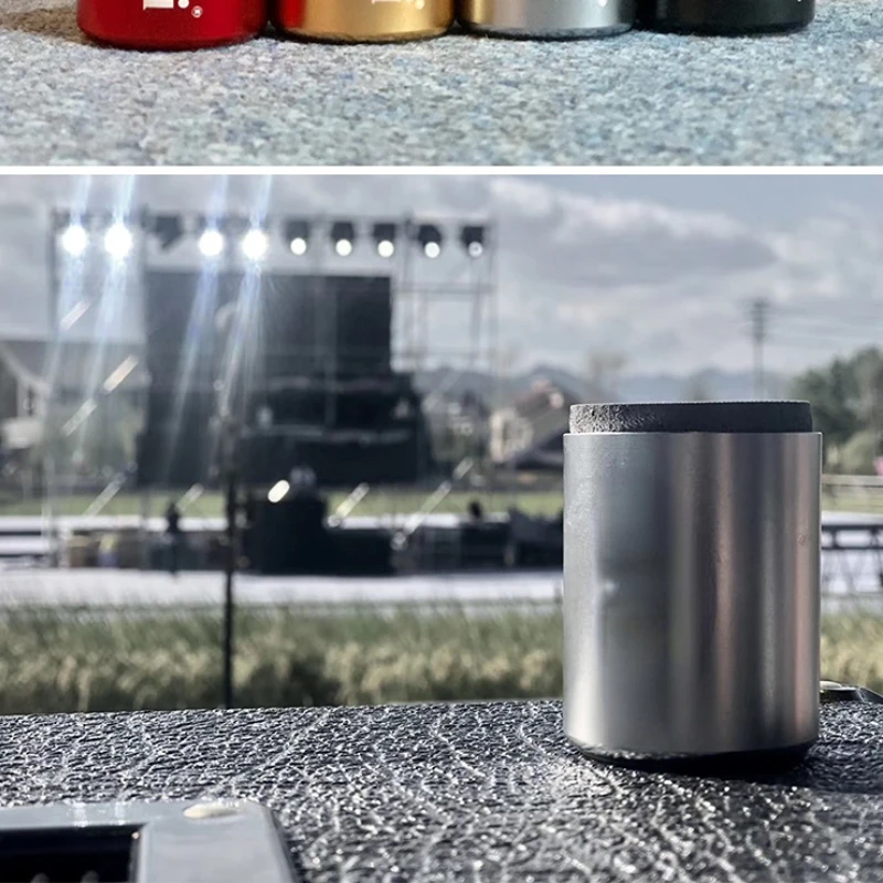 يمكن تركيب وسادة مضرب الطبل البكم الصغيرة لمحاكاة الطبل البكم مباشرة على رف مجموعة الطبول