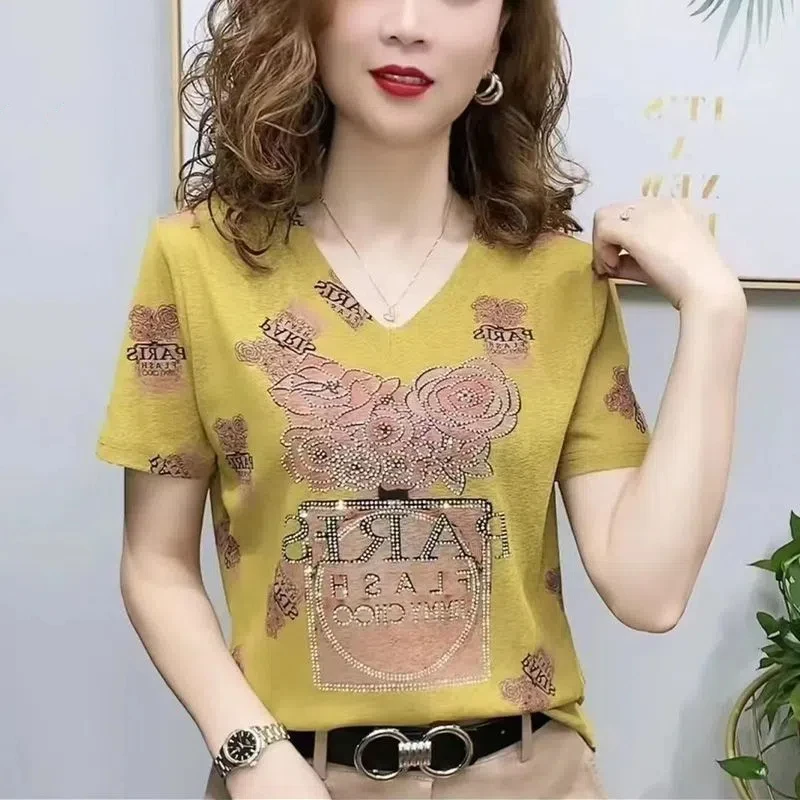 Camiseta glamourosa com gola em v estampada feminina, roupa de verão, manga curta, combina tudo, tops vintage soltos, camiseta casual, nova moda