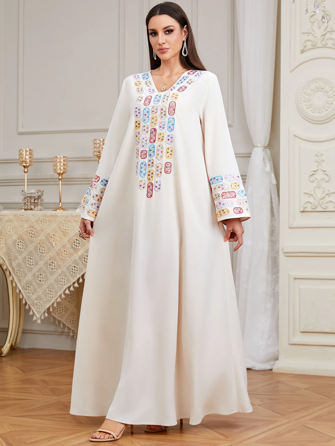

Elegant Sequined Long Dress Fashionable Embroidered Gown Vintage Style High Waist A-Line Skirt Suitable for Date And Daily Wear