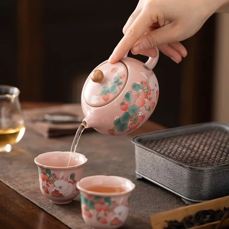 Ceramic Teapot and Teacup Set Cute Kung Fu Tea Set Tea Table Accessories Ladies Pink 1 Pot 2 Cups Chinese Tea Set