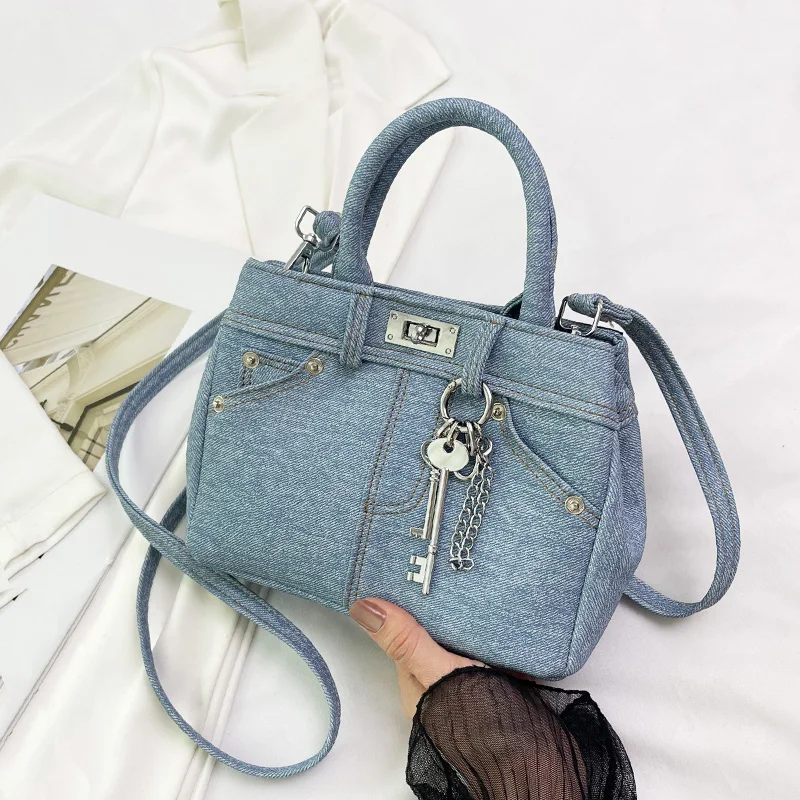 Ladys Bag Denim Small Handbag Fashion Jeans Design Women Brand Bag Luxury Quality Female Clutch Purse Casual Trendy Bags