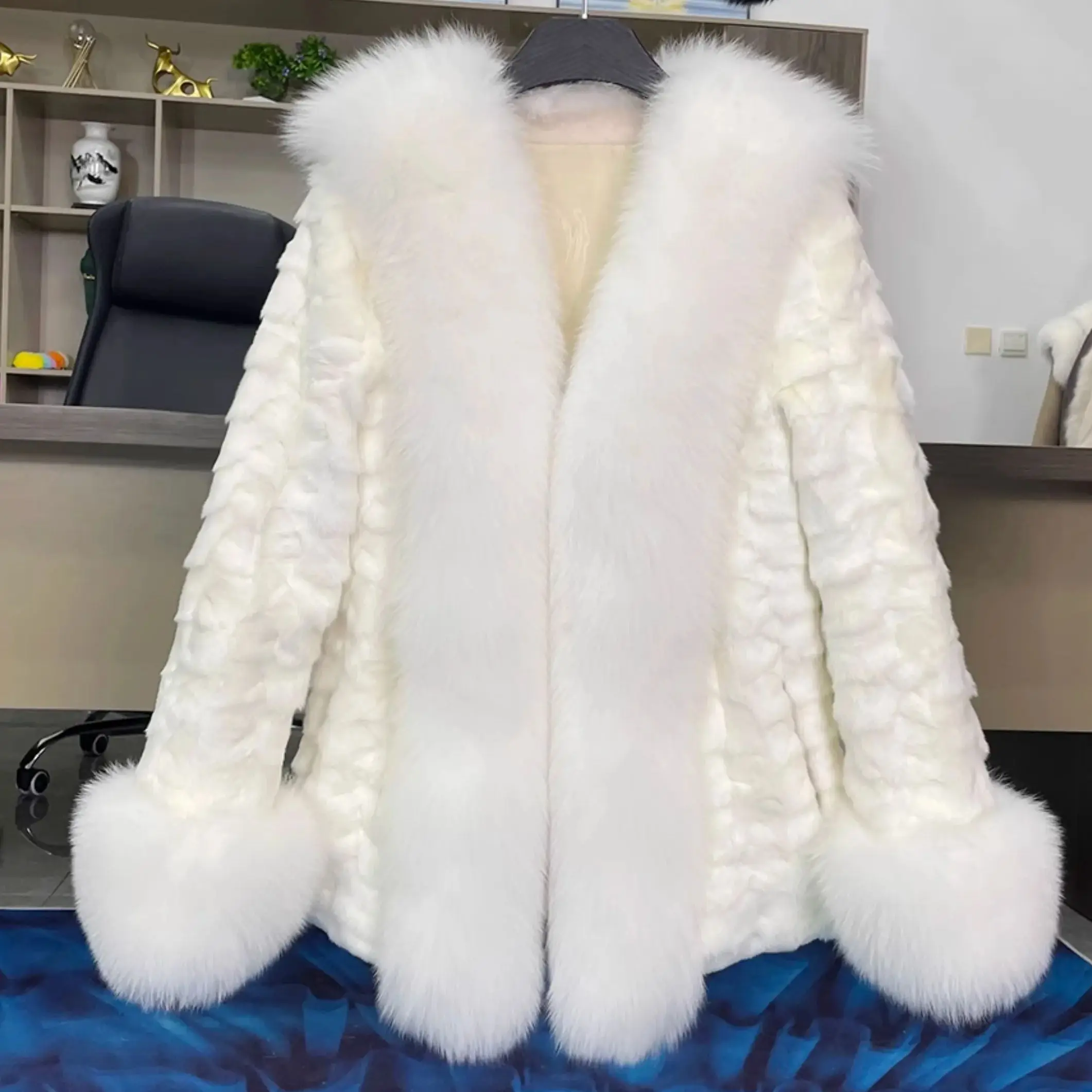 

2024 Autumn And Winter Imported Mink Slim Short Fox Fur Collar New Fur Coat Mink Coat Women's Large Size