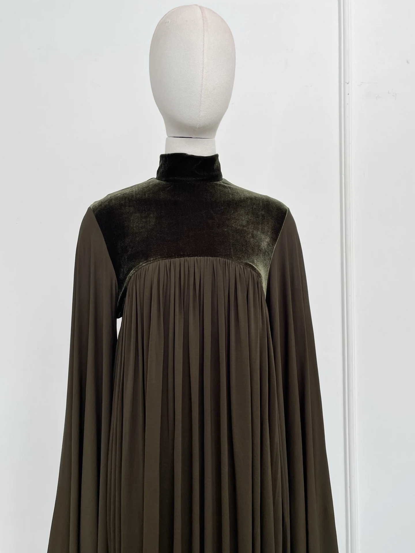 

Fashionable Dark Brown Loose Long Sleeve Irregular Hem Midi Dress for Women