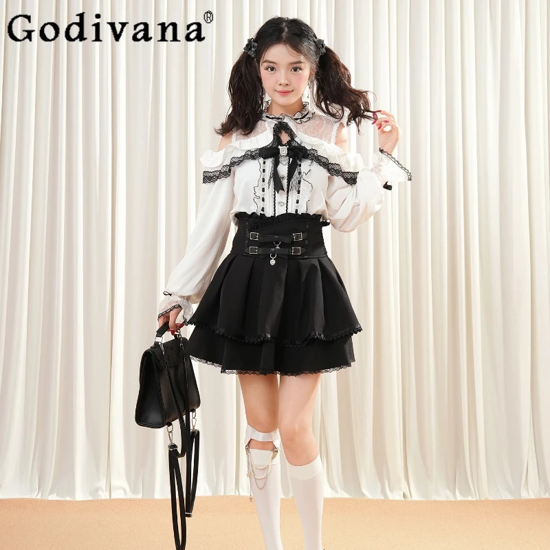 

Осенняя одежда Лолиты в японском стиле для девочек, кружевная рубашка с открытыми плечами, топ, короткая юбка, комплект из двух предметов, женские милые костюмы с юбкой