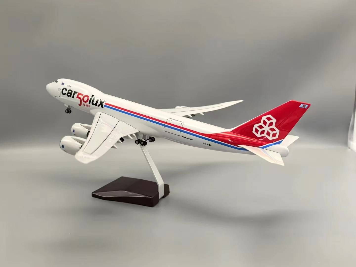 

Decorate Airplane 47CM for Luxembourg Cargo Aircraft Model 747-8F Resin Planes Model Simulation Scale Plane for Collection or Gi