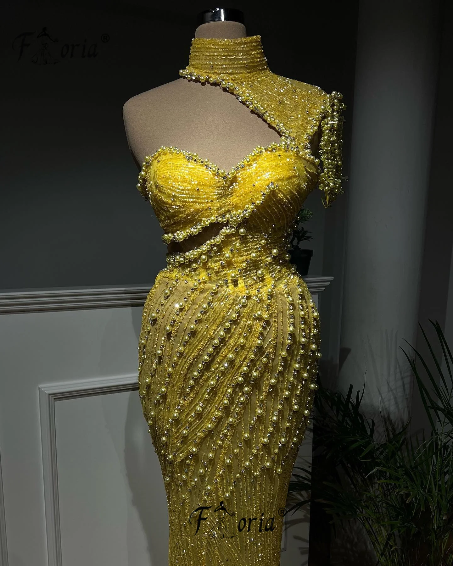 Elegant Dubai Pearls Mermaid Evening Dresses Beads Sequin Yellow Arabic Party Gown Floor Length Formal Prom Dress Robe De Soiree