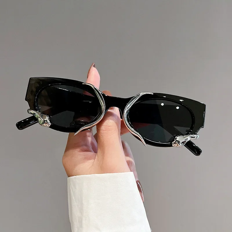 

Fashion Vintage Cat Eye Snake Sunglasses Women For Men Luxury Brand Designer Punk Sun Glasses Trending Sexy Ladies Shades UV400