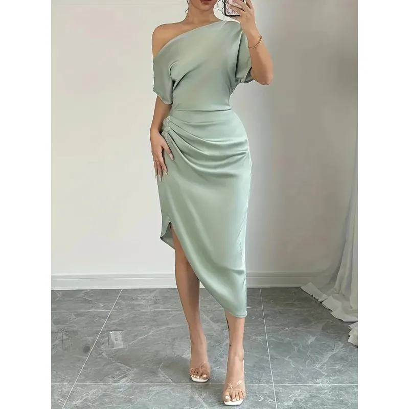 Robe moulante sexy plissée à col asymétrique - Brise visuelle la routine, ajoute une mode unique et une version du style infinie