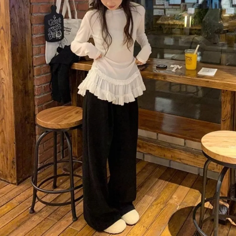 Ballet Schimmel Rand Plooirok T-shirt met lange mouwen Dames Lente 2025, Nieuwe Niche Dun Gestapeld Dieptepunt Shirt