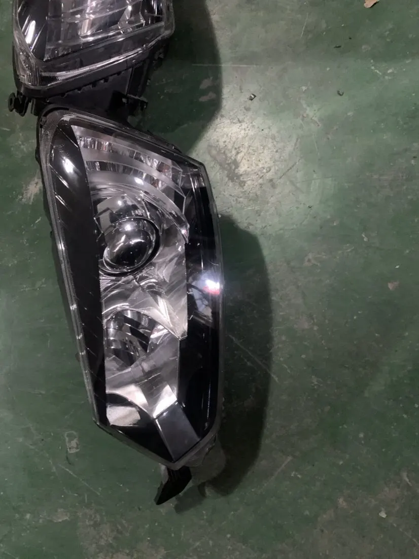 Applicable to Skoda Yeti headlight assembly high matching yedi original hid headlight assembly remanufacturing