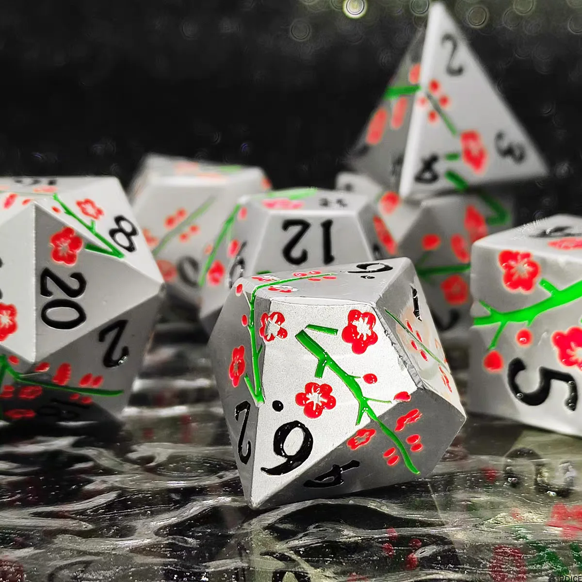 

Metal Plum Blossom Dice Set DND Polyhedral RPG Dice for Dungeons & Dragons COC role-playing board games TRPG Dice enthusiasts