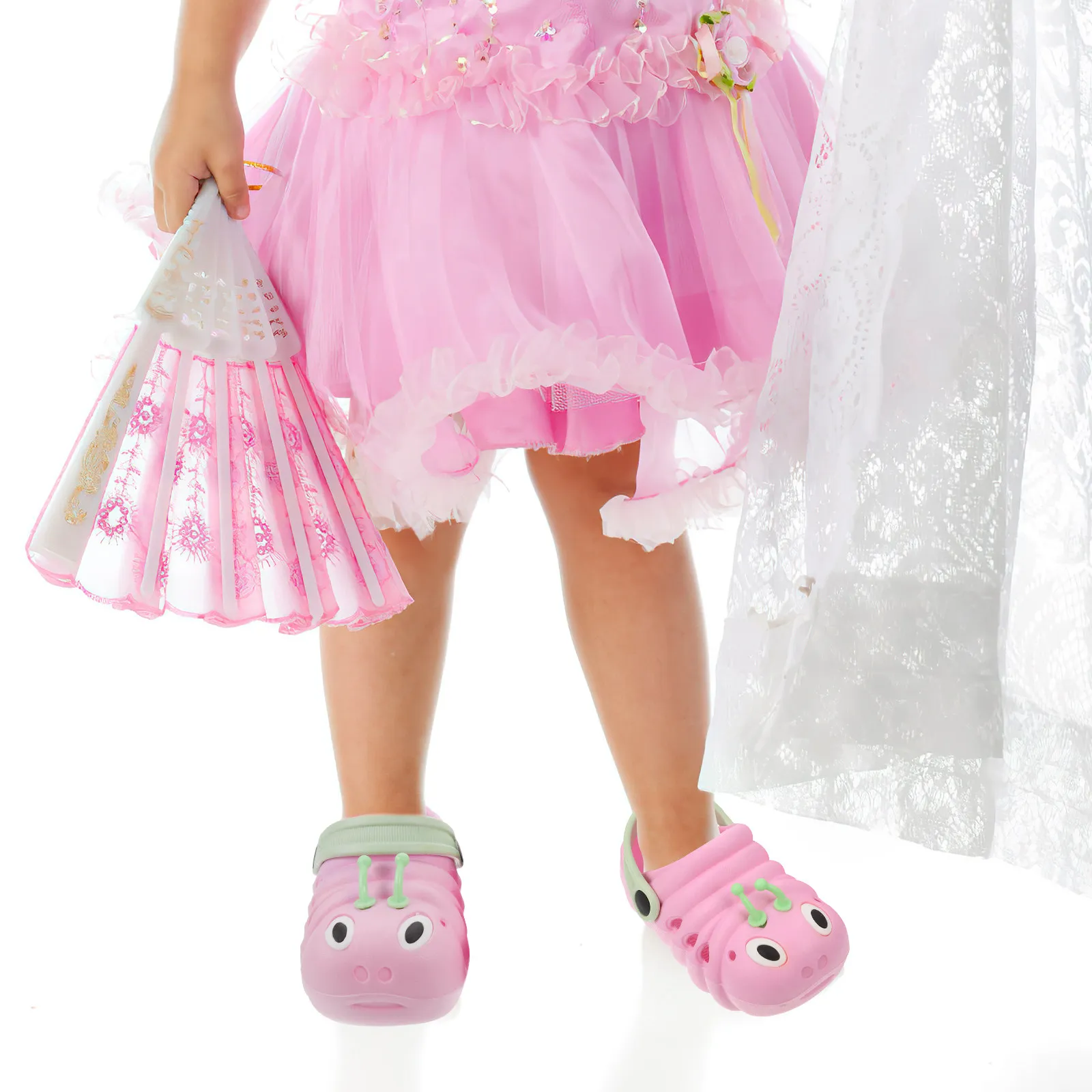 1 par de sandalias de verano con dibujos animados, color rosa, talla 26, longitud de 15,5 cm, zapatos de playa antideslizantes para niños y niñas, zapatillas cómodas y respetuosas con la piel