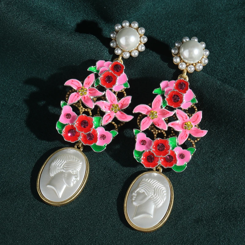 Boucles d'oreilles pendantes v - Vintage Fashion Jewelry Brands avis et prix