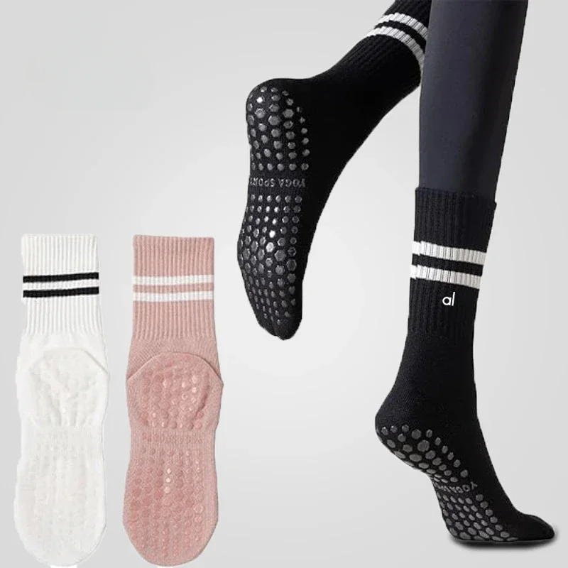 medium tube anti slip cotton socks, indoor dance and fitness professional anti slip yoga and Pilates long socks women