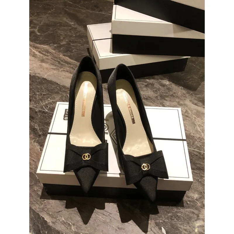 

spring and autumn new French black pointed high heels women's professional commuting rhinestone bow stiletto satin single shoes