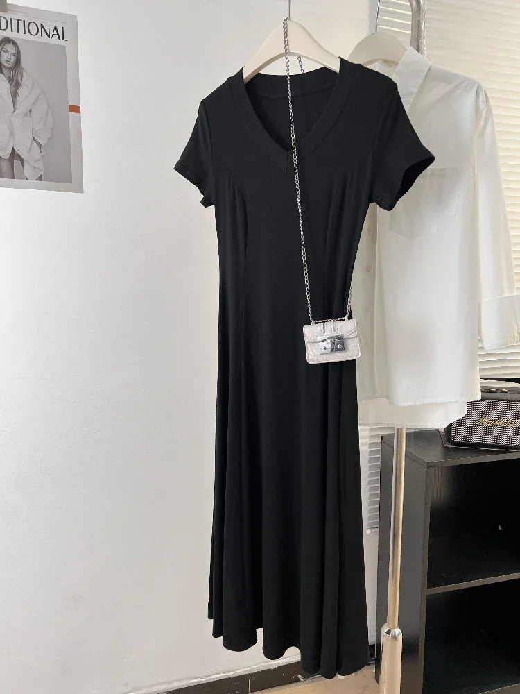 Zjaiss 2025 nouvelle taille cintrée mi-longue noir Style Hepburn robe automne nouveau Modal col en v robe à manches courtes