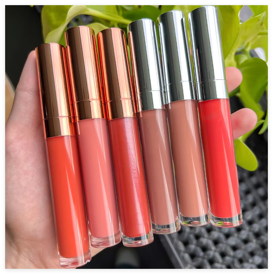 

Lip Gloss Customized Logo with Silver Rose Gold Lid Shiny Lip Plumping Wholesale Lipgloss Liquid Lipstick Non-Sticky Waterproof