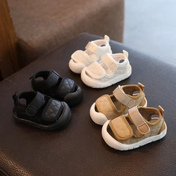 New spring and summer baby sandals toddler shoes 0-2 years old 1 closed toe anti-kick baby non-falling shoes boys and girls beac