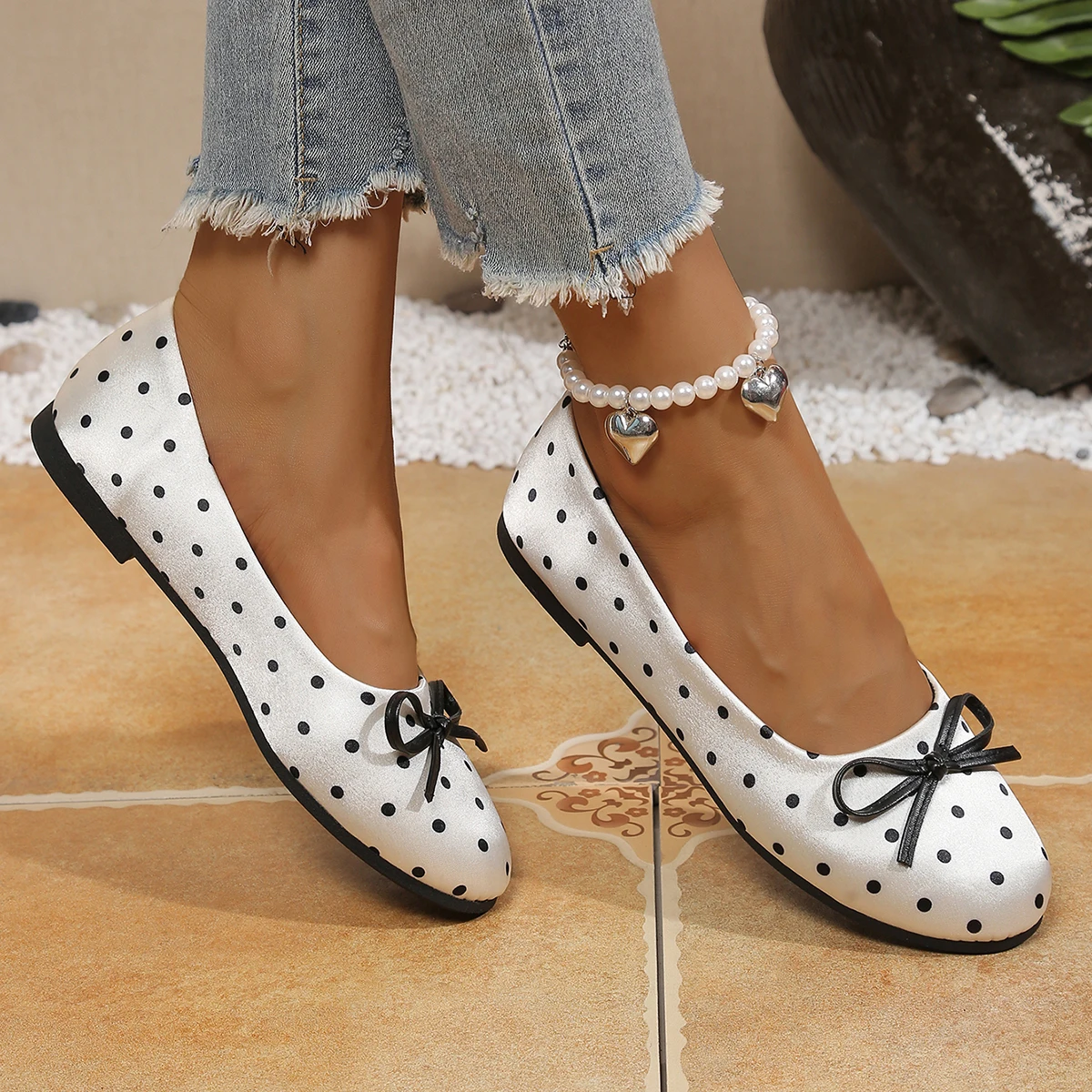 Damen-Ballerinas mit Polka-Dot-Muster und Schleife, runde Zehenpartie, Slip-On, lässige flache Schuhe – Detail 16