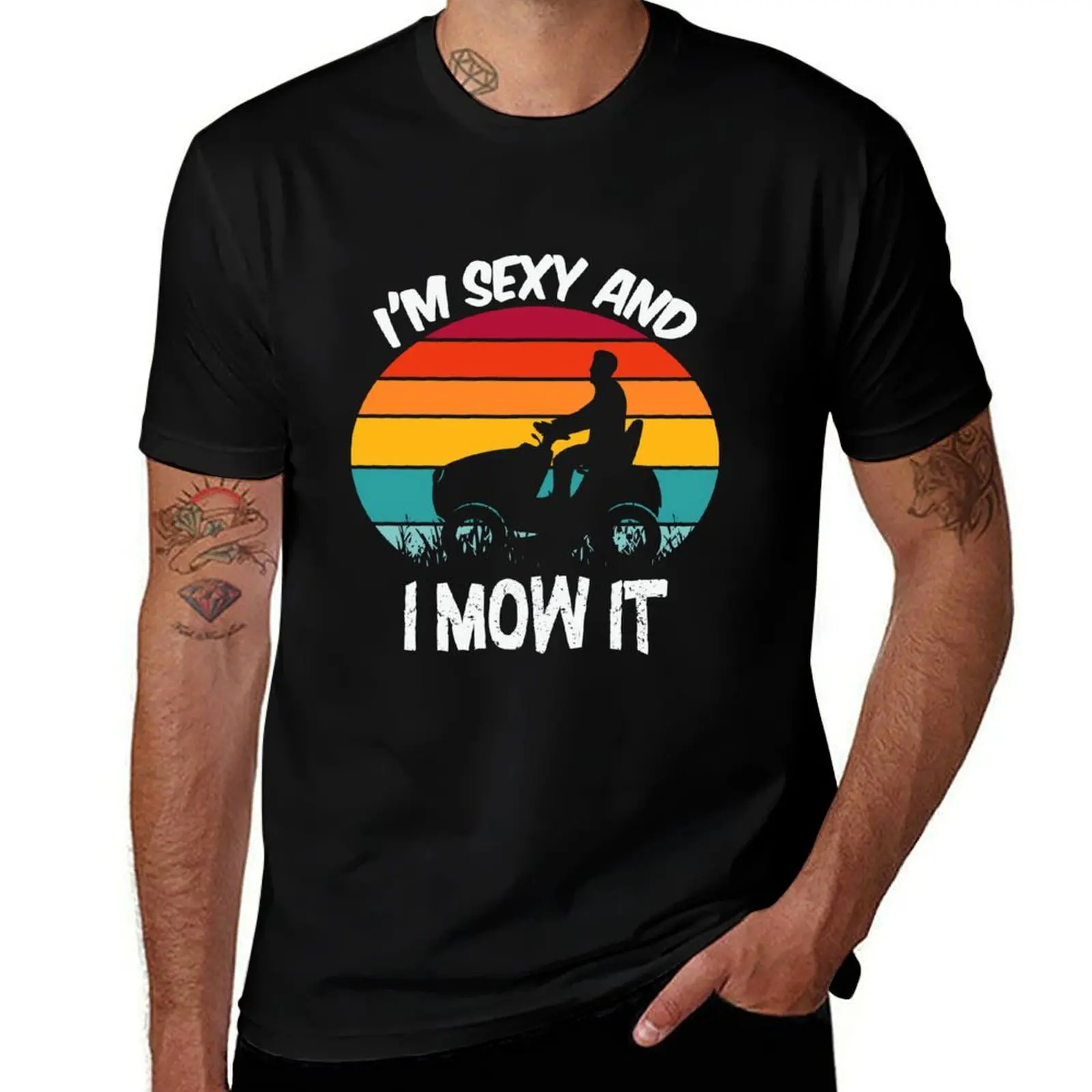 Sexy and I Mow It , Famer, Gardener T-Shirt Casual Daily Outfit T-Shirt