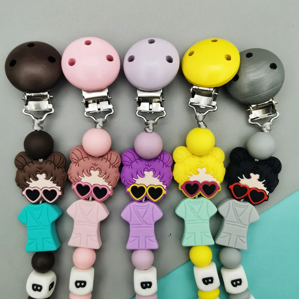 Kustom Inggris Rusia Huruf Nama Bayi Silikon Perempuan Klip Dot Rantai Teether Liontin Bayi Tumbuh Gigi Kawaii Mainan Hadiah