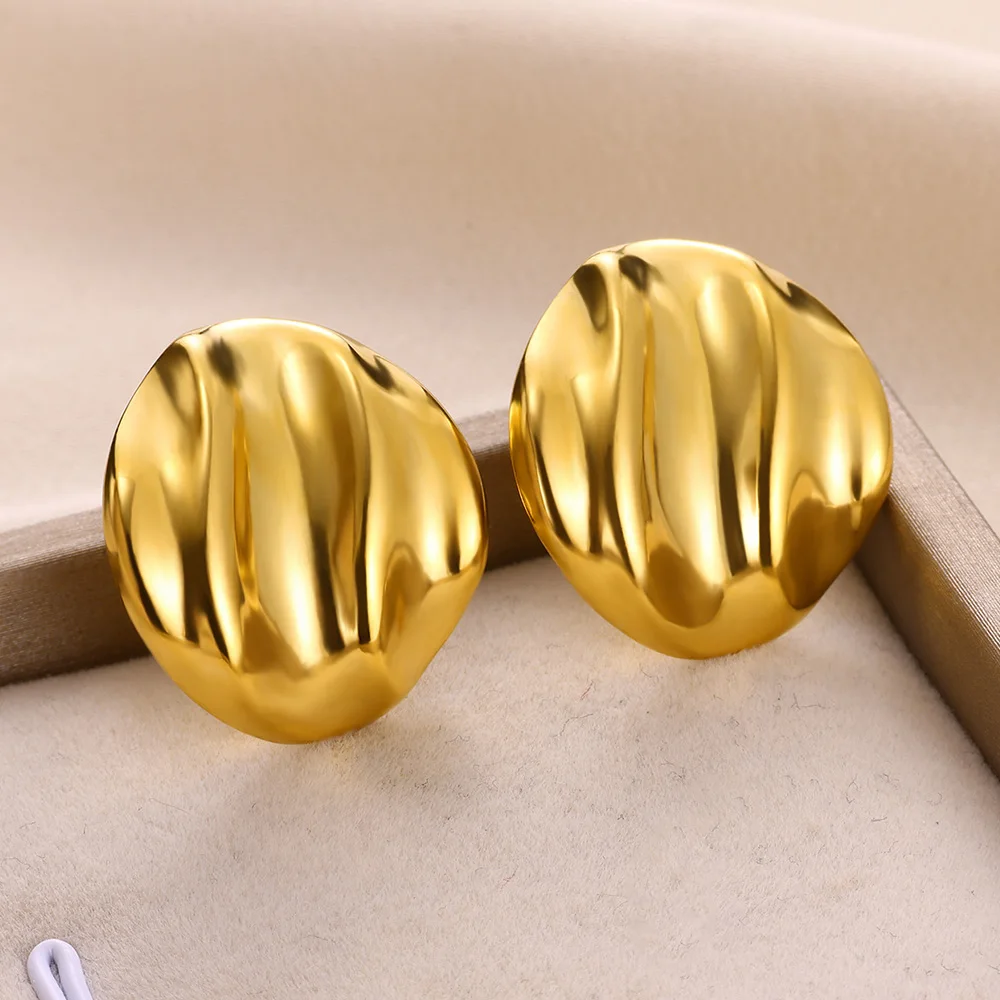 Stainless Steel Love Heart Earrings For Women Gold Color Hollow Geometric Irregular Stud Earring Fashion Elegant Jewelry Gifts