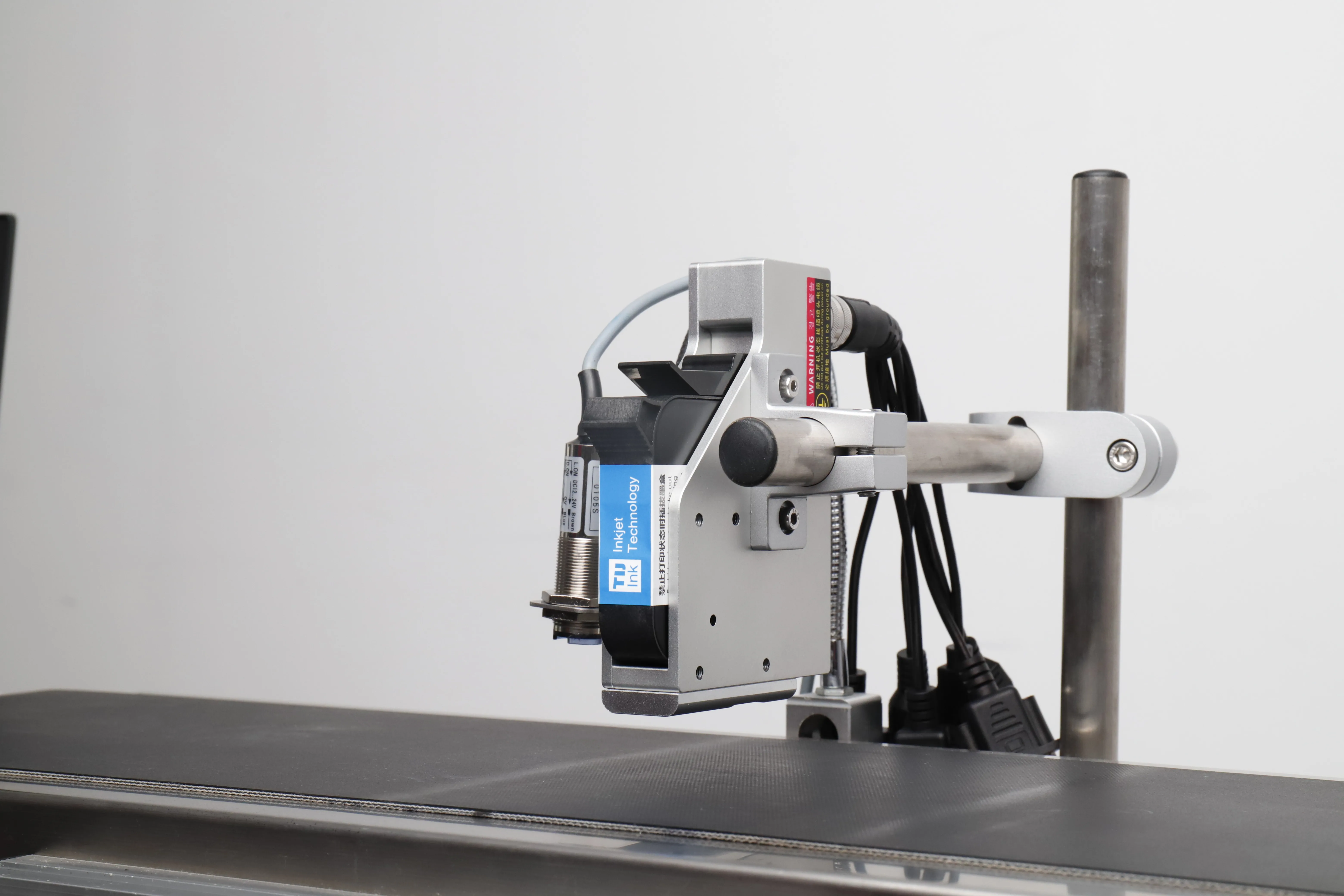 

Высококачественный онлайн-струйный принтер для полиэтиленовых пакетов. Простота в эксплуатации. Без даты истечения срока годности экрана и кодирования на трубках. Кожаные купюры.