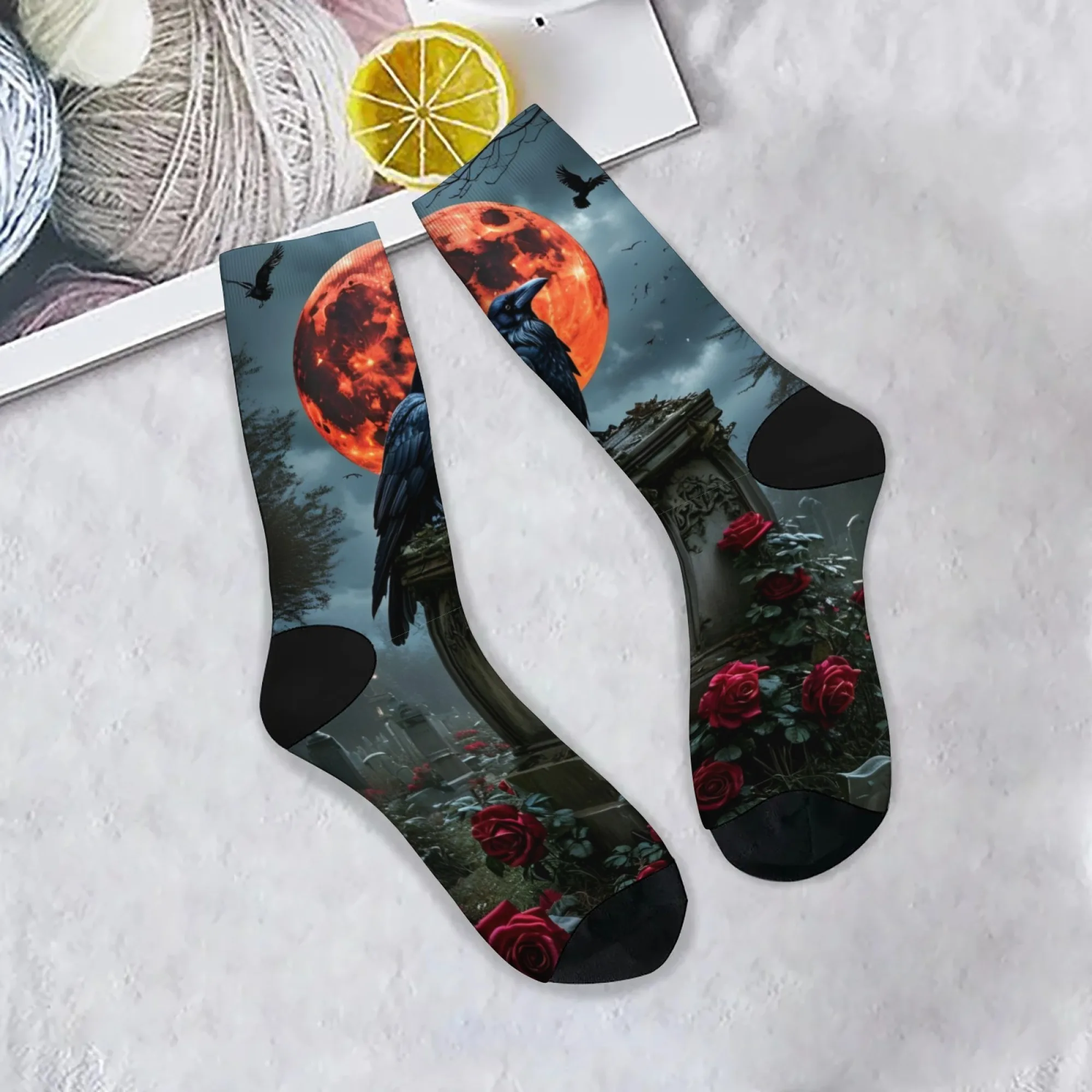 Загадочная ворона, модные носки в стиле ретро, темные готические носки, сумасшедшие уличные носки в стиле хип-хоп, новинка, забавные компрессионные носки, подарок на праздник