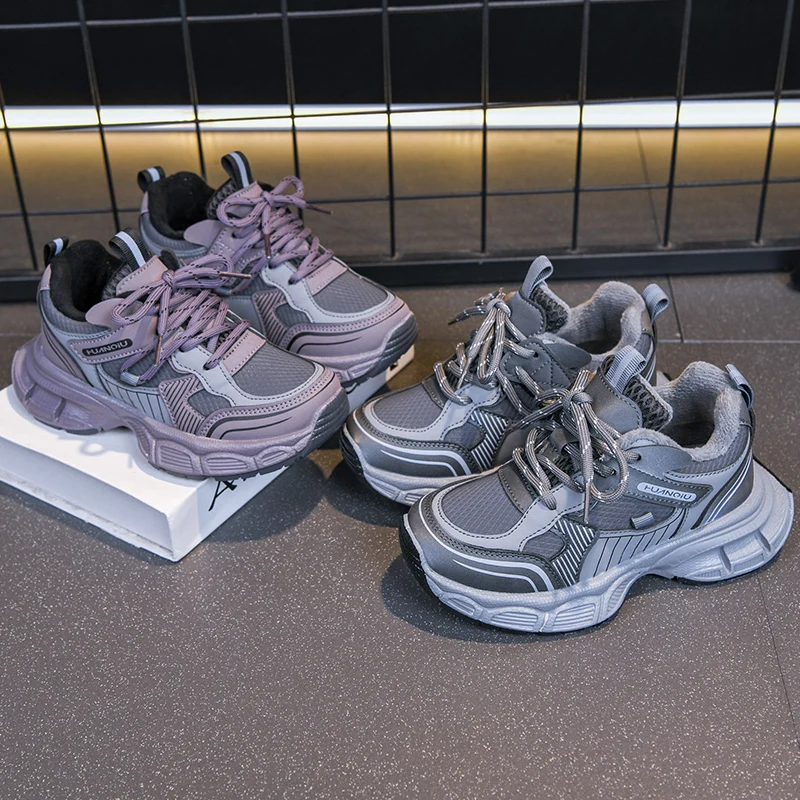 

Boys Girls Fashion Versatile Sneakers 2025 New Winter Toddler Warm-lined Platform Sneakers Soft Sole Versatile School Trainers