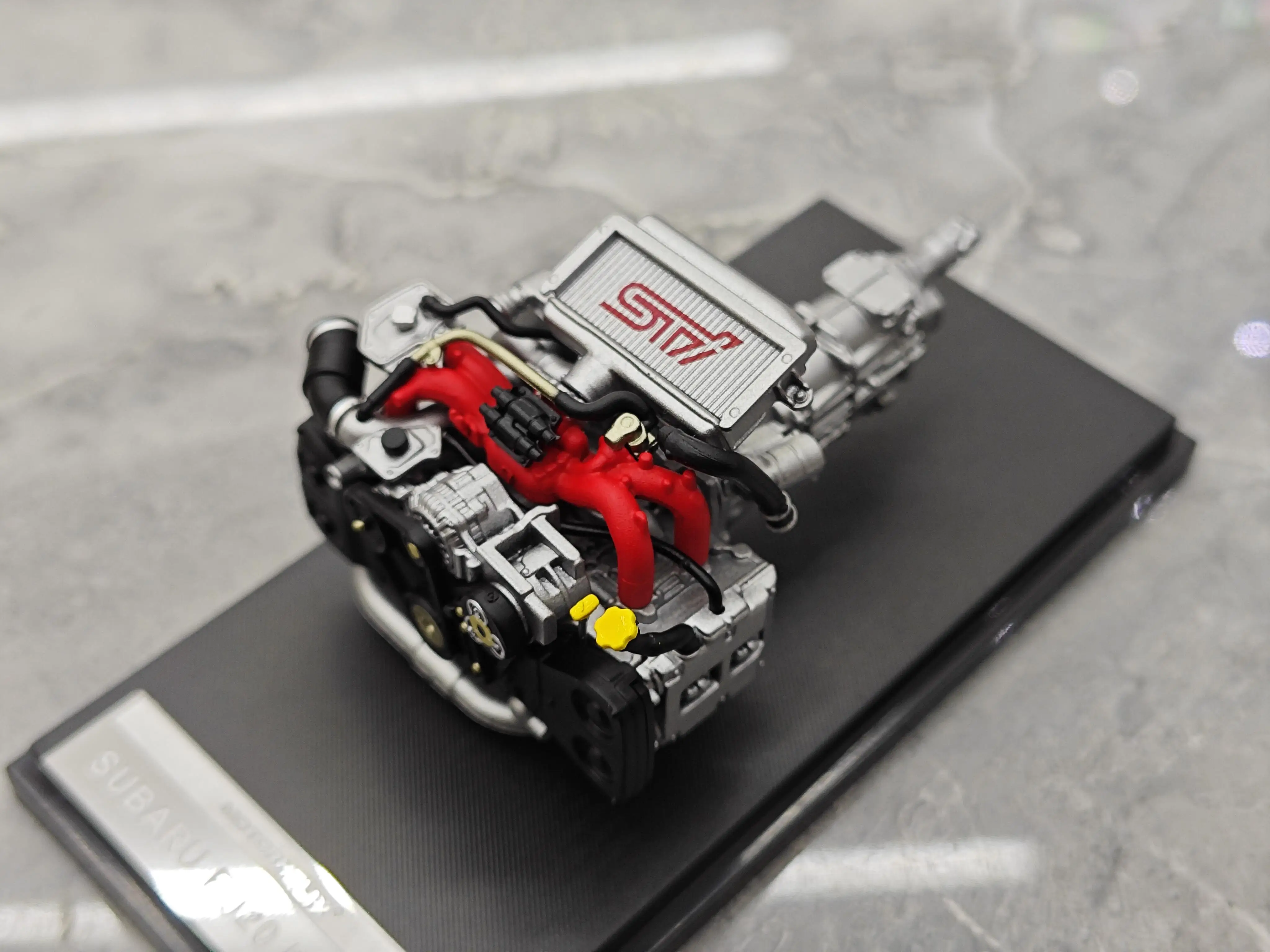 

MH Mazda 13B-REW Двигатель Subaru EJ20 — модель двигателя 1:18