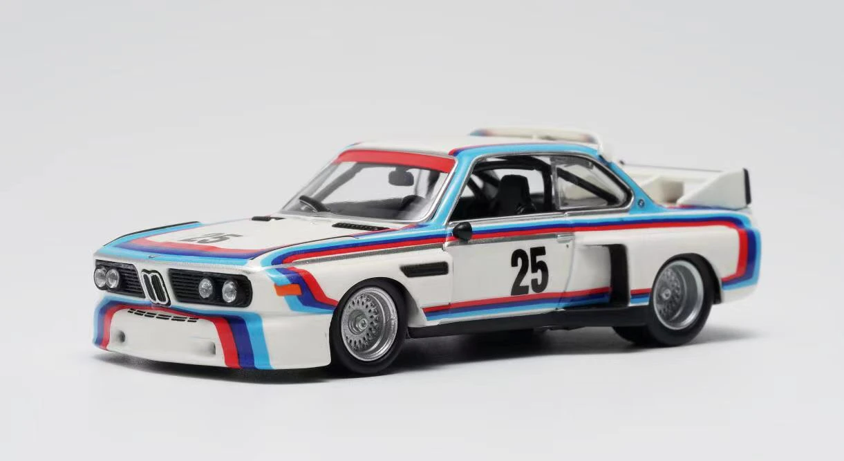 2024 Nieuwe BMW BMW originele authentieke 1:64 legering spuitgieten auto collectie Decoratie Jongen cadeau Kind vakantie verjaardagscadeau