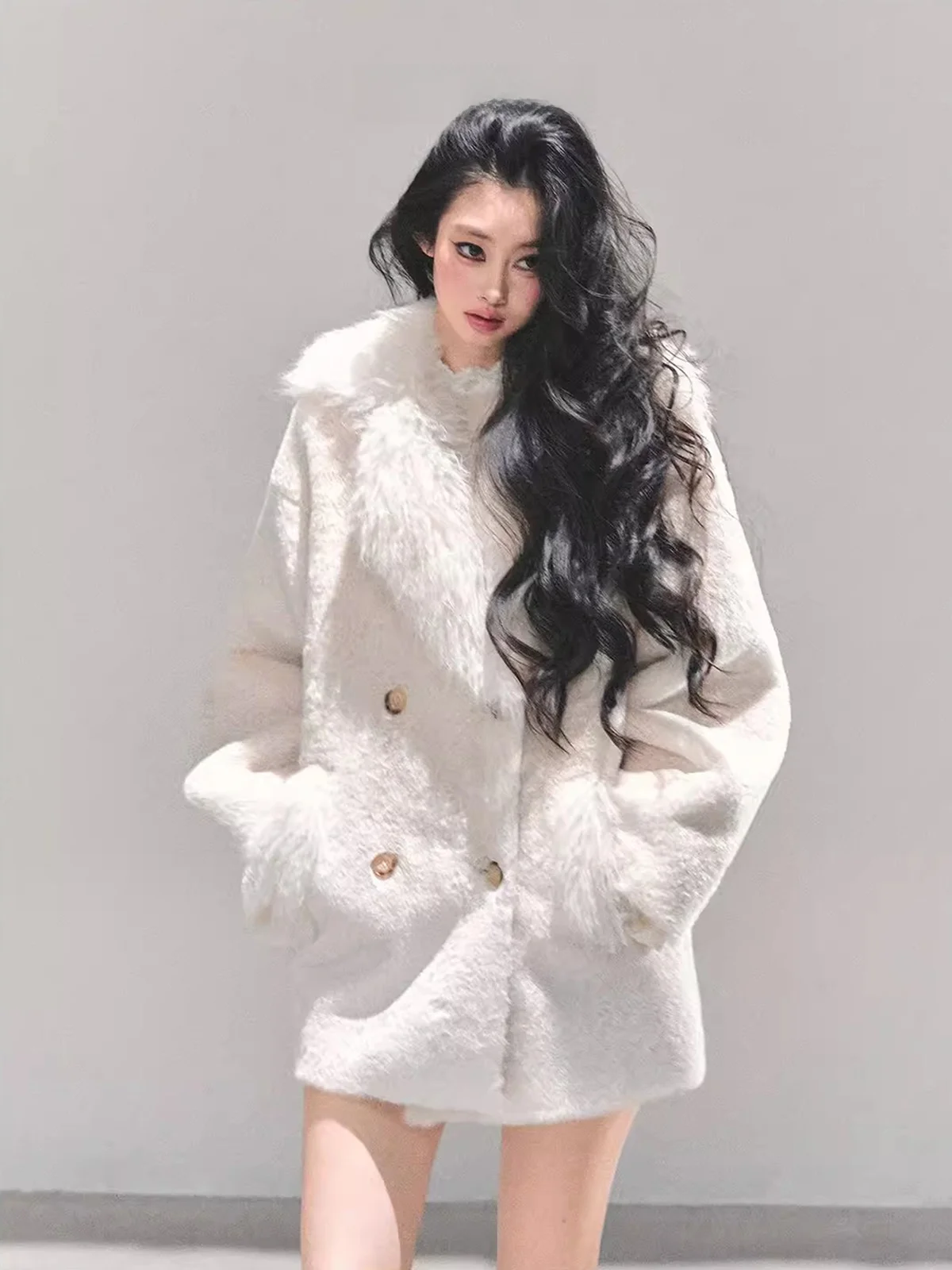 

Пальто AOMALM Sli из искусственного меха для женщин, зимнее, теплое, с вставками из кожи и меха, французский стиль, свободный крой, средней длины