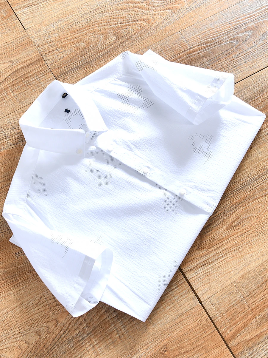 

Men's Summer Business Casual Short Sleeve Fashion Shirt Standard Fit Youth Daily Cotton Polyester Quick Dry Breathable Bubble...