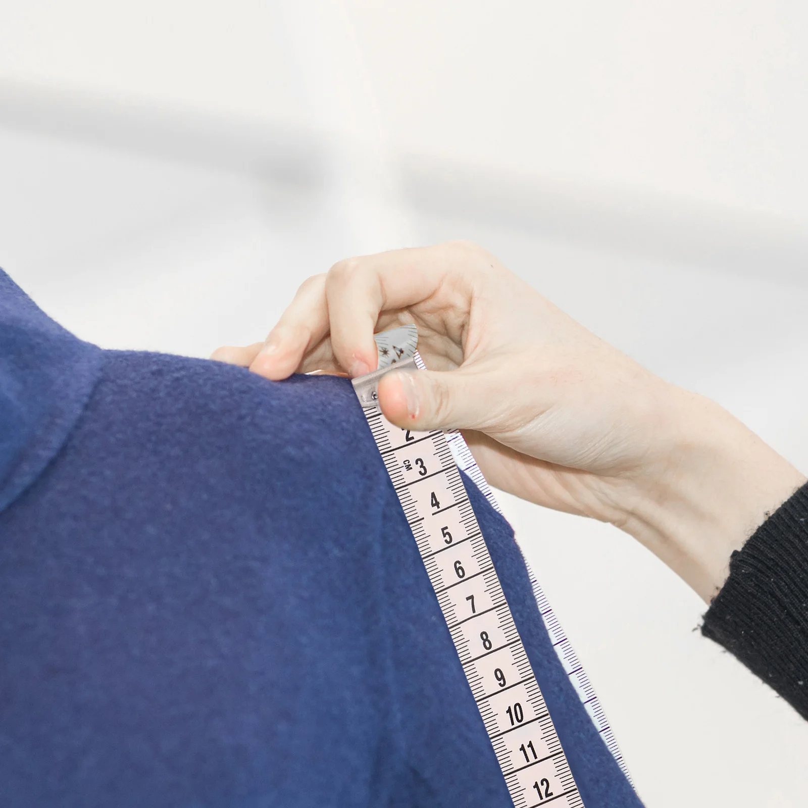 

Measuring Tape Tailor Sewing Soft Body Tapes Portable Pocket Inches Centimeters Practical Lightweight Travel Outdoor Use