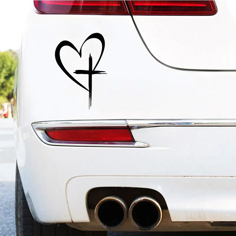 Love Heart Cross Auto Stickers Creatieve Achterste Glazen Reflecterende Vinyl Film Waterdichte Sticker Achterbumper Raam Auto-Accessoires