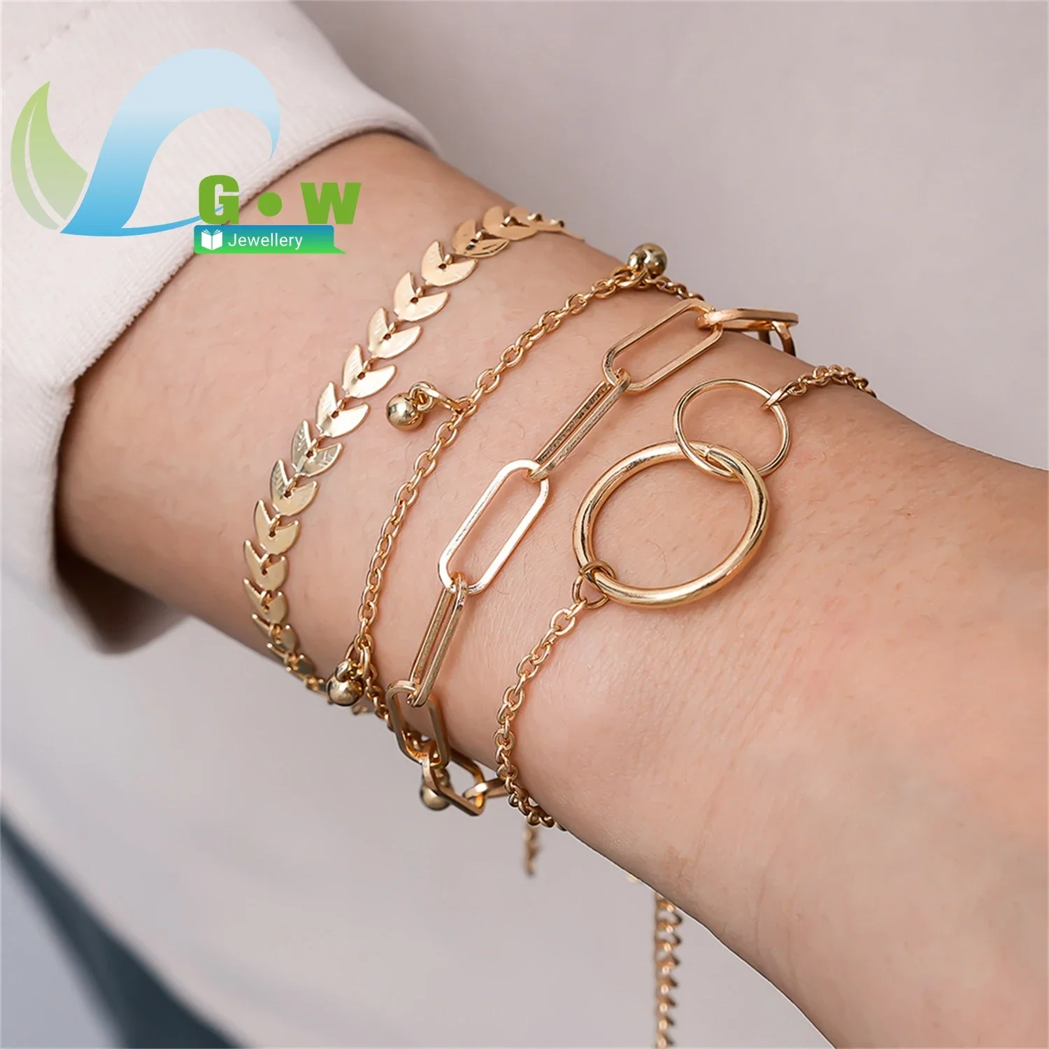 GoEuropean Style New Bracelet 4 Piece Set Gold Tone Geometric Arrow Pointer Large Link Cuff Minimalist Fashion Jewelry for Women