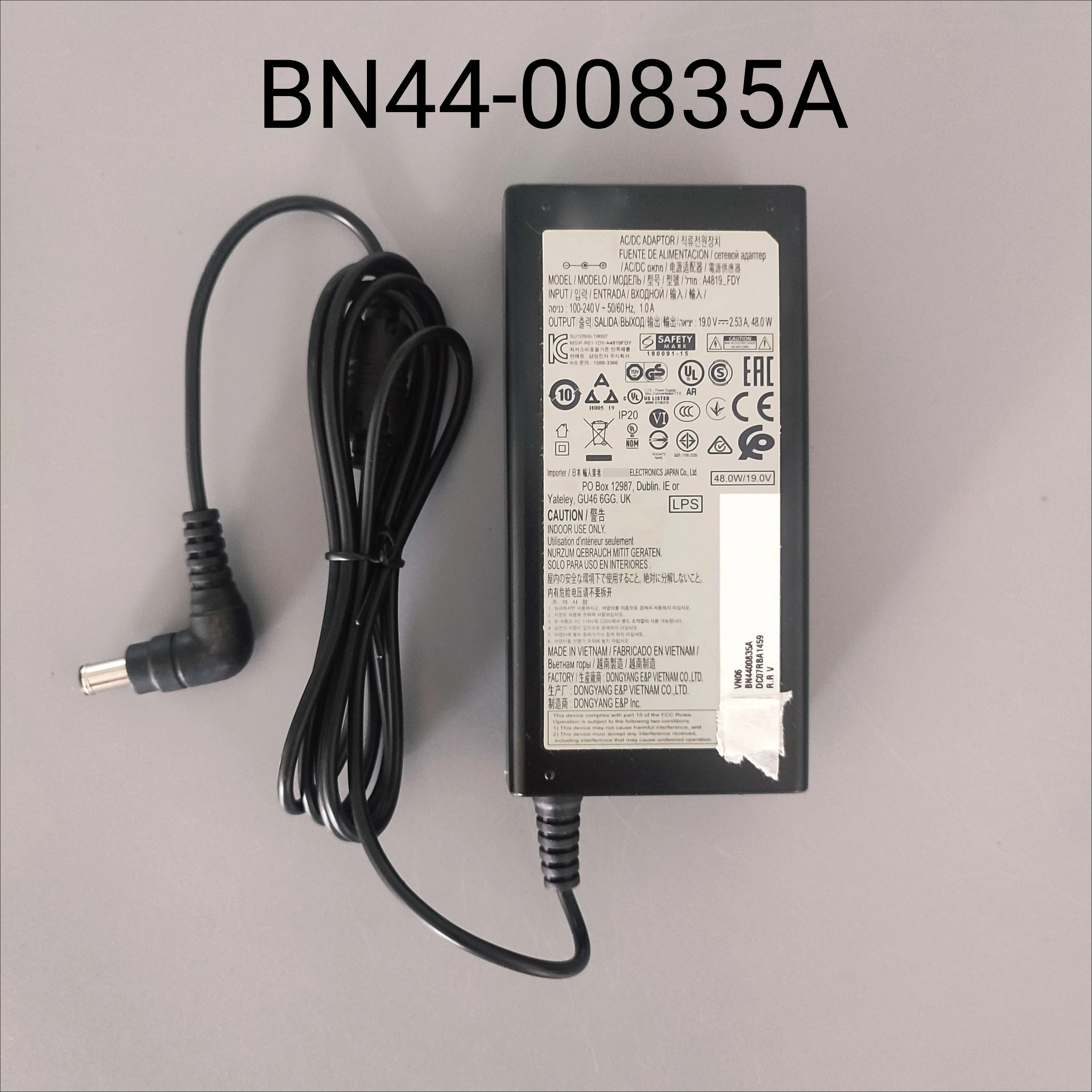 

Genuine A4819_FDY 19V 2.53A 48W BN44-00835A UA32J4088A UN32J400D UN32J4000A AC DC Adapter Cable Charger