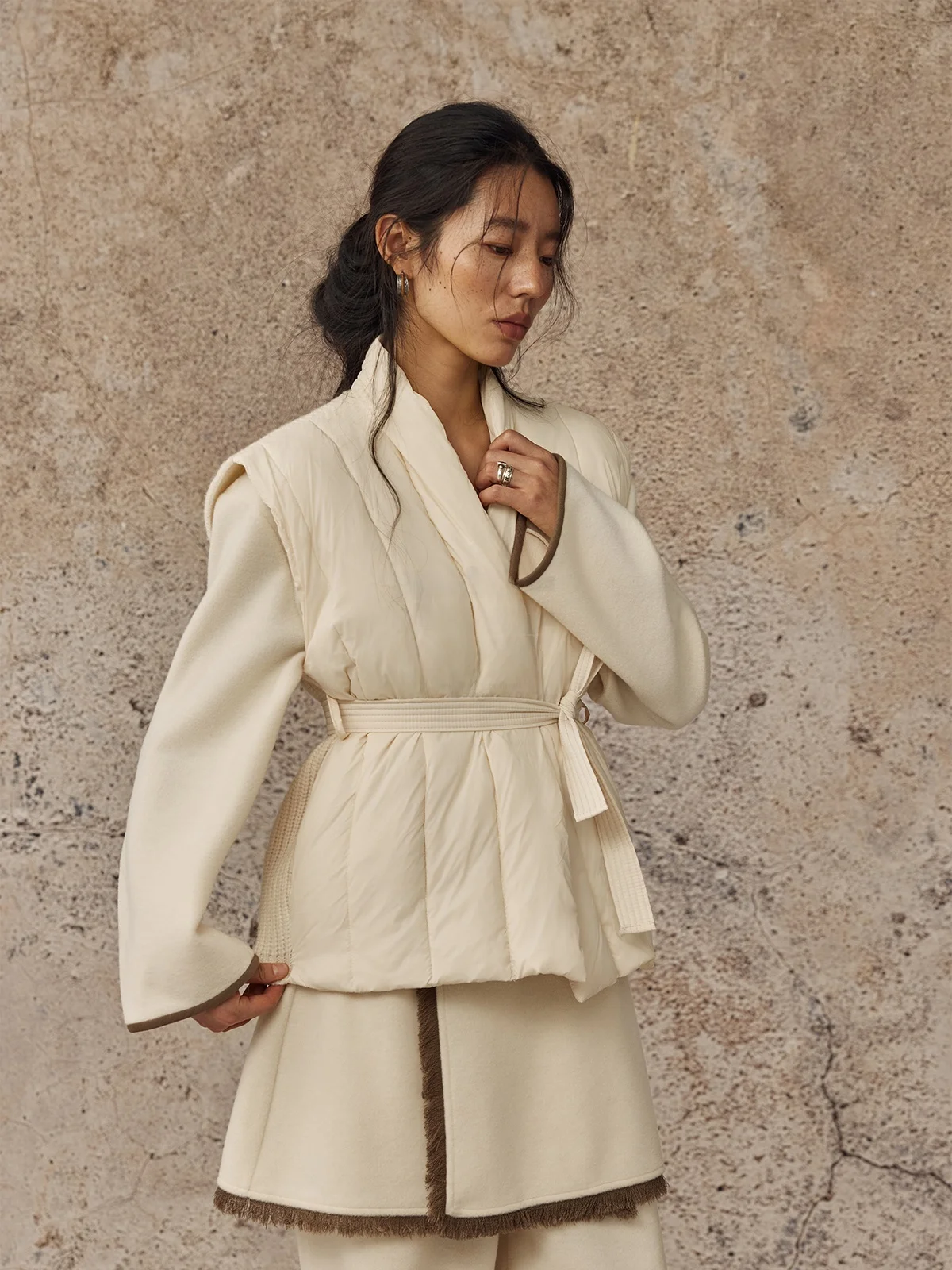 

alpa Lew Chinese Sle Women's Nylon Jaet Vest Thiened V-Ne Pure Color Layering Formula for Younger Women