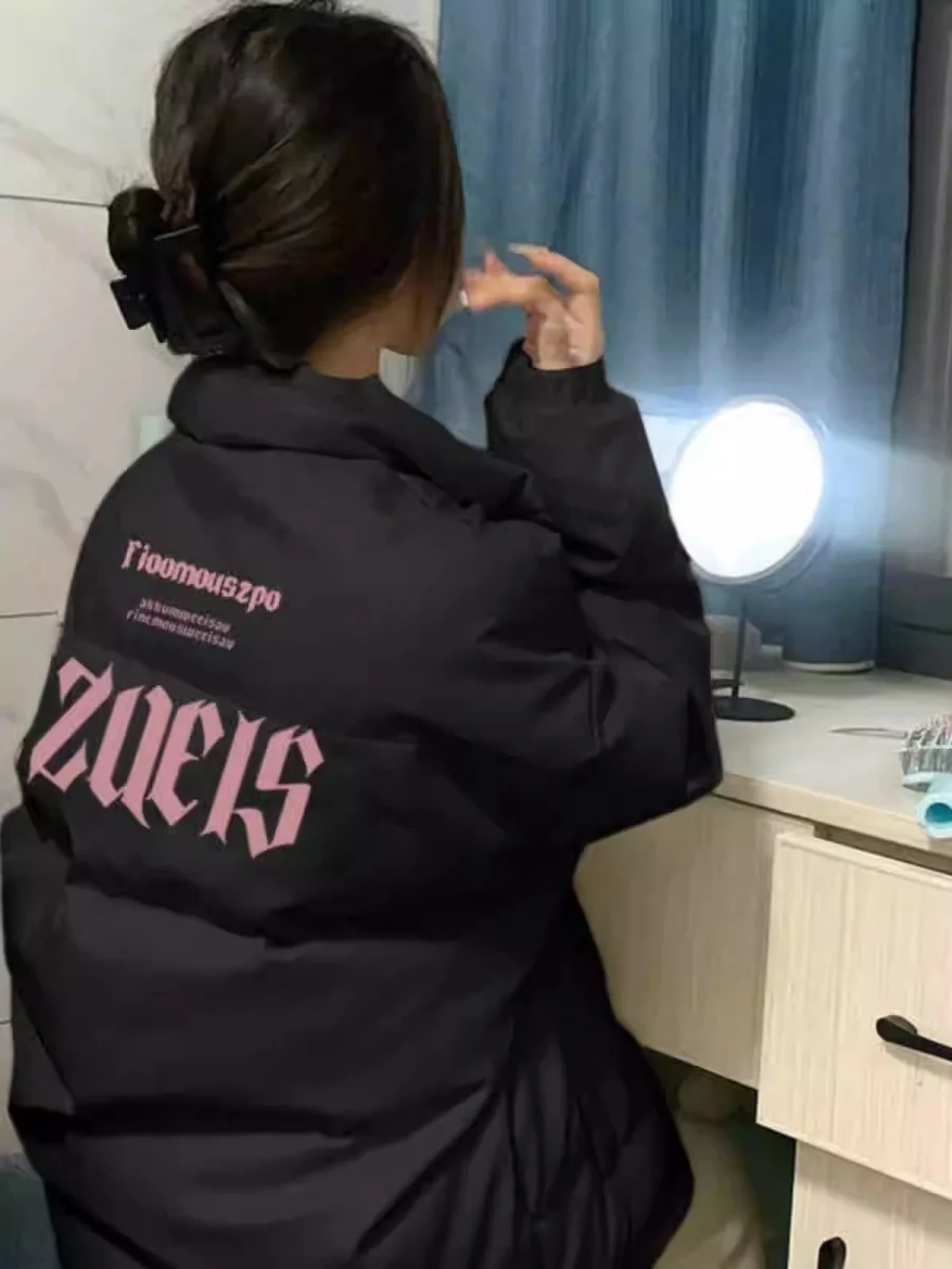 

Утепленная зимняя хлопковая куртка большого размера для женщин: свободный крой, воротник-стойка, комфортная верхняя одежда из хлопка