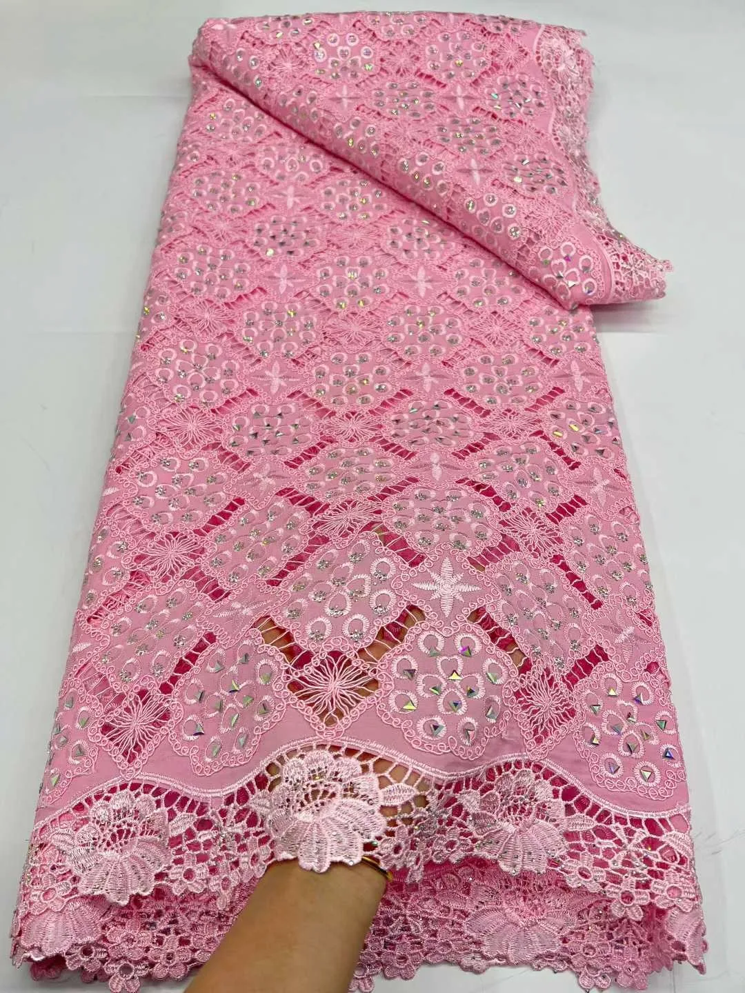 

Африканское кружево гипюр с золотым узором, ткань 2026 года, нигерийский шифон, хлопковое кружево, высококачественный нигерийский материал для шитья