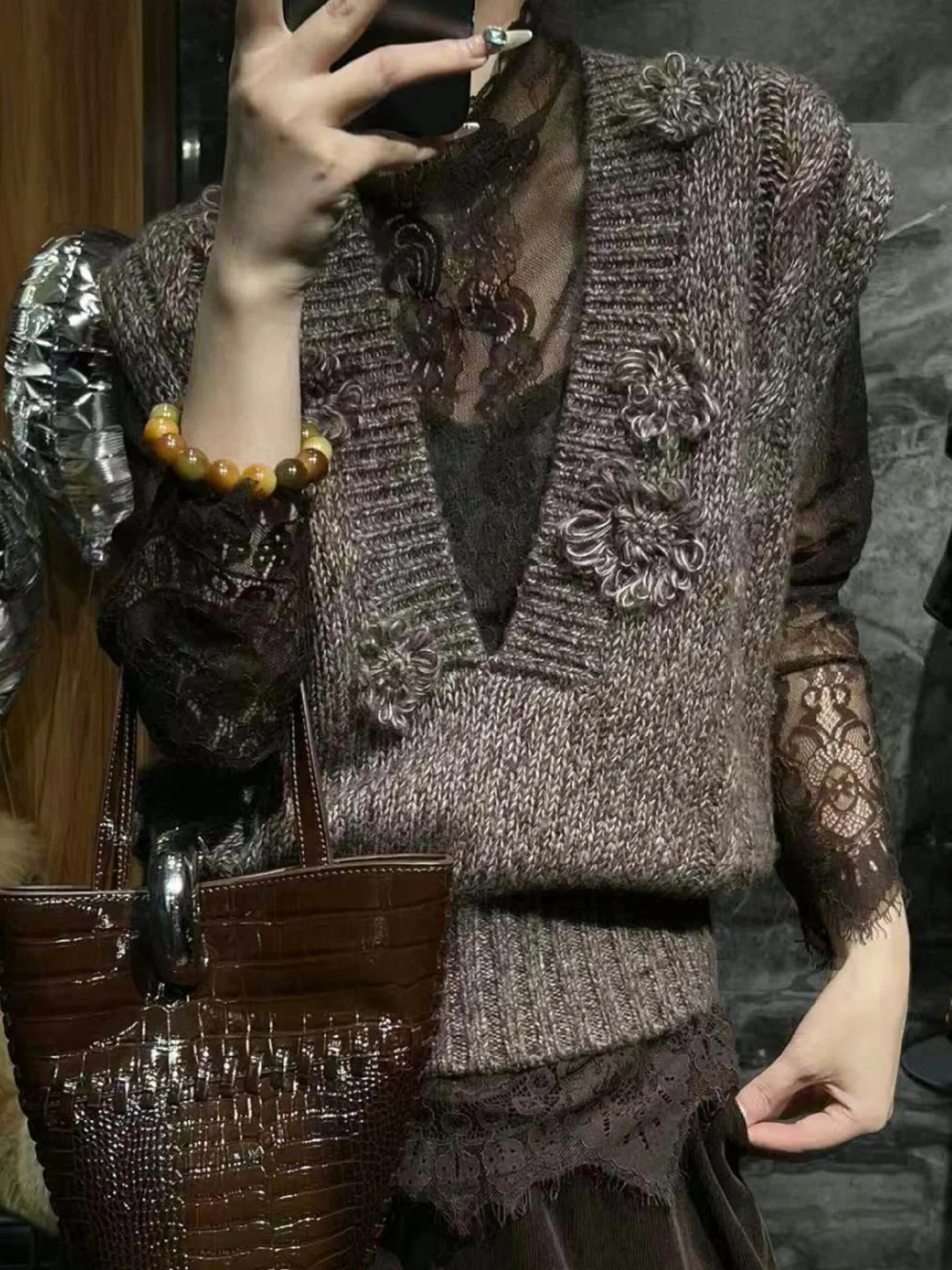 

Comfortable Unique Pure Color V-Ne Sweater Vest Women's Faion Autumn Top 3D Flower Knitted Slimming Design by ilin