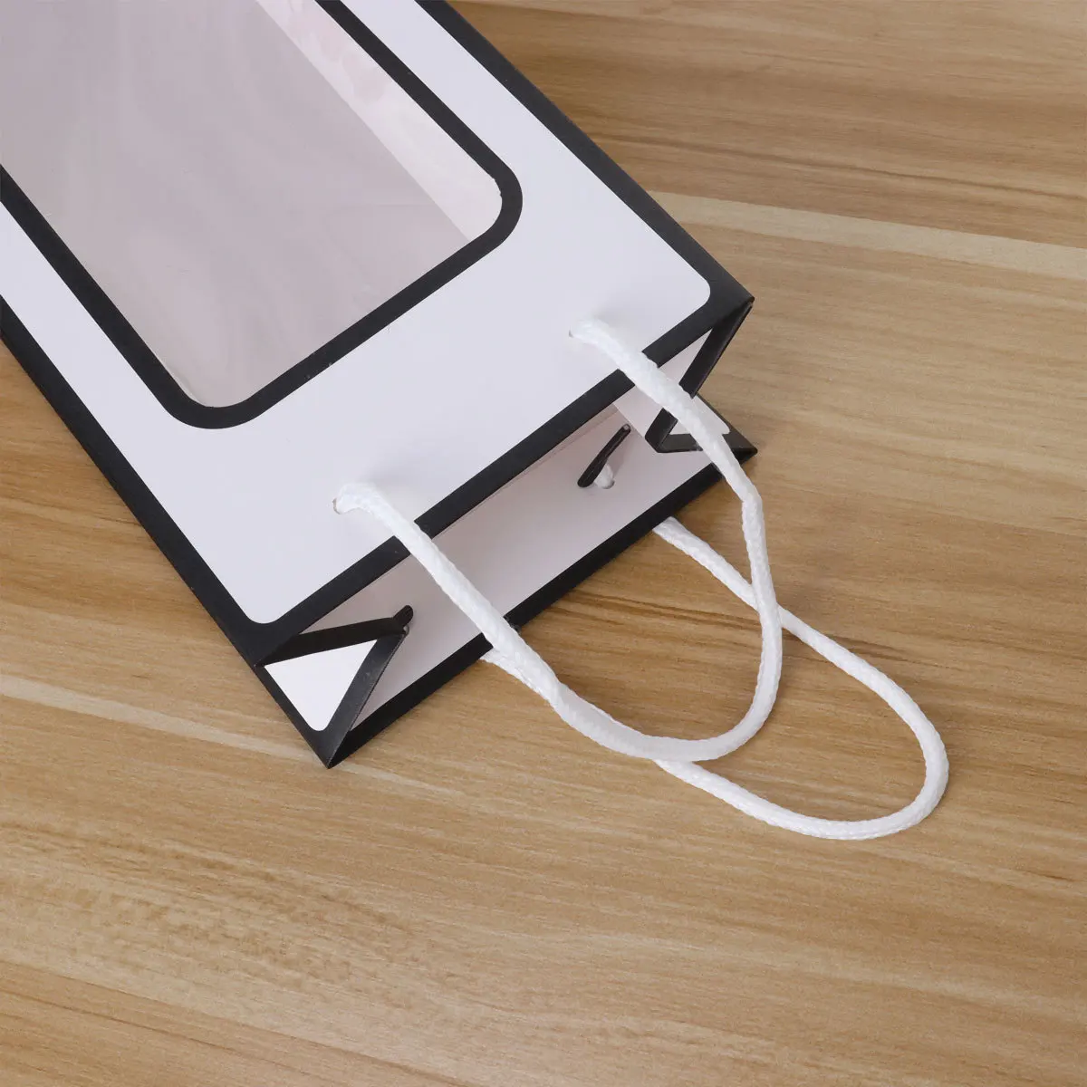 

12Pcs Red Wine Bag Heavy Duty Kraft Paper Material with Reinforced Handles Flat Base Wine Tote for Gift Giving Party Favors