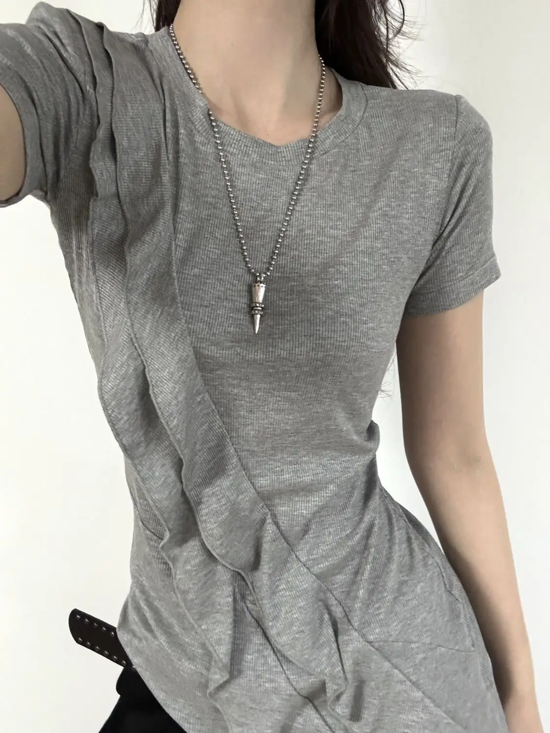 Unique Hot Girl Style, Irregular Ruffles, Slim-fit T-shirt Paired with a Bud-like Mini Skirt, Women's Summer Two-piece Set