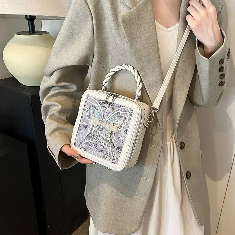 New Chinese Style Women\'s Bag 2024 New Crossbody Handbag Versatile Butterfly Embroidery Decoration Commuting Matching