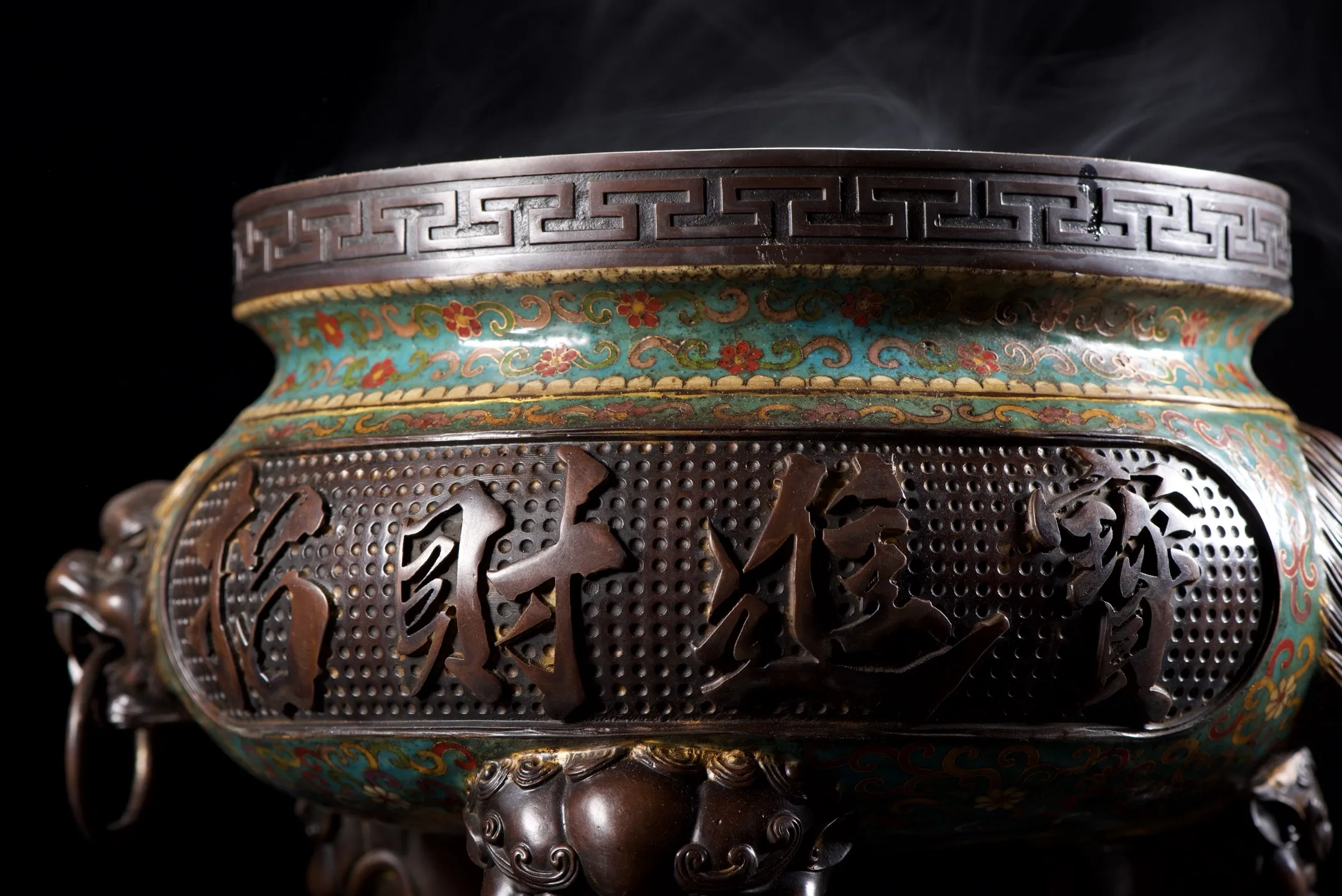 Old Bronze Cloisonne Enamel Bring in wealth and treasures Beast head pull ring ear Three legged incense buAmass wealth Ornaments
