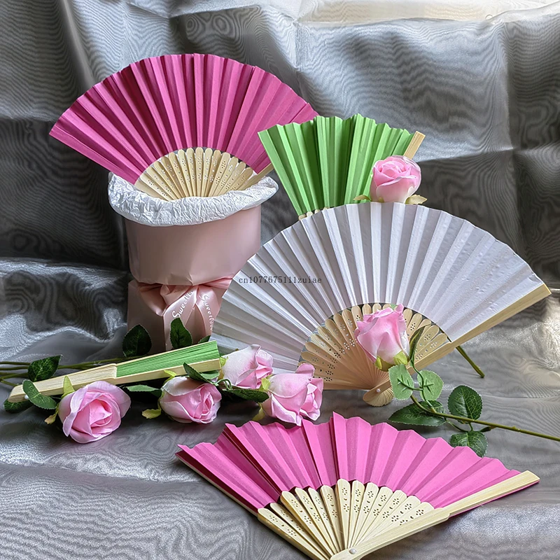 100pcs Folding Fabric Fans Portable Chinese Bamboo Fans Wedding Favors Guests Birthday Party Decoration Colorful Folding Fans