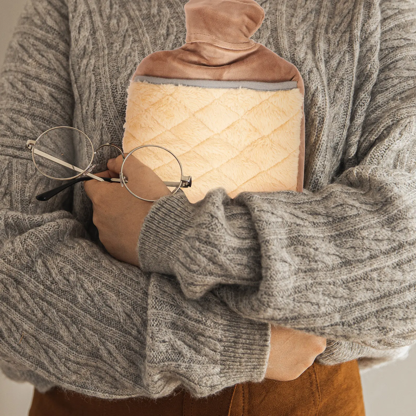 Portable Hot Water Bag Large Capacity Thickened Explosion Proof Hand Warmer Cold Winter Outdoor Home Use Warm Water Pouch