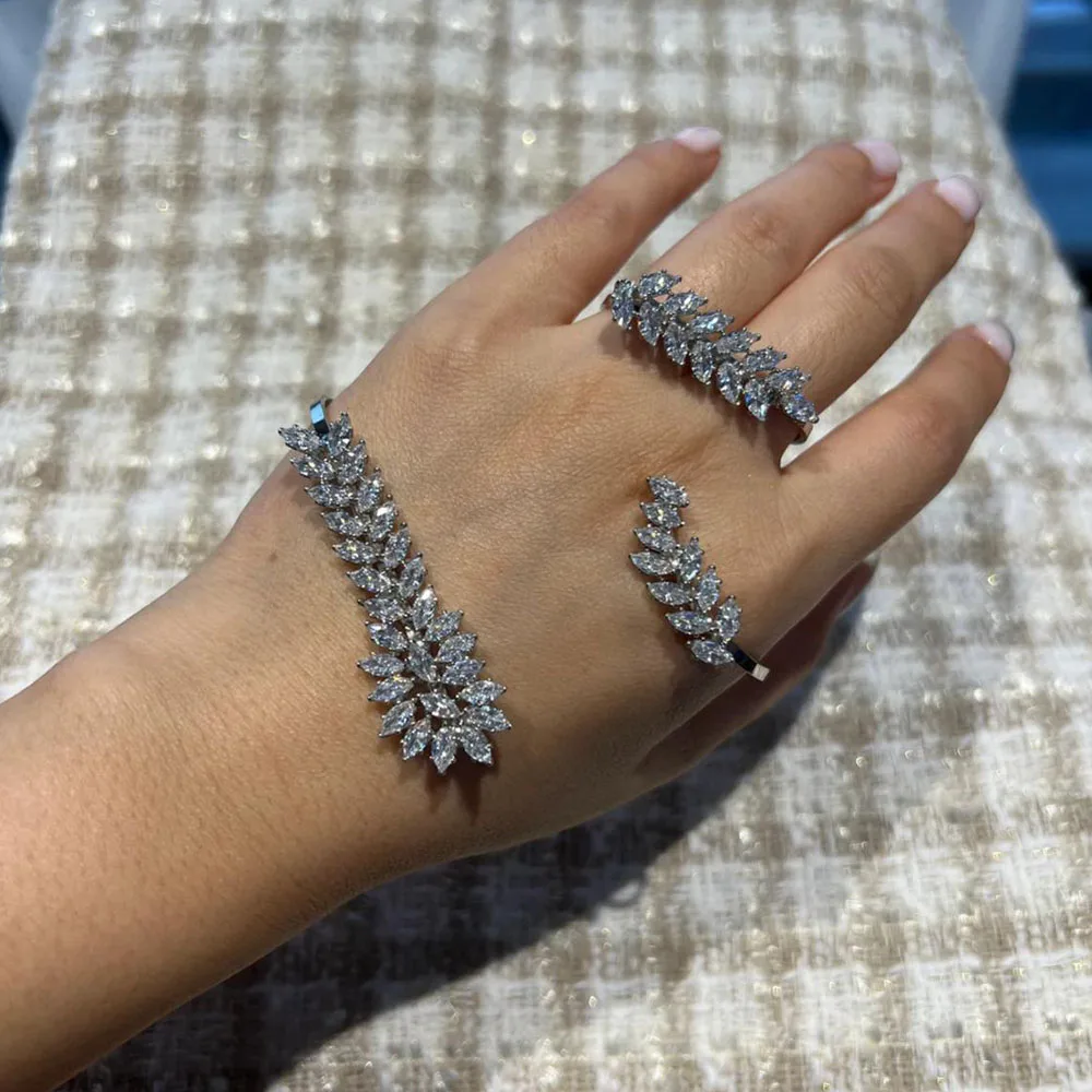 XSBODY Luxury Zircon Palm Bracelet Chain Bangle Boho Hand Accessories Sparkly Leaves Shape Bridal Hand Jewelry for Wedding Gift