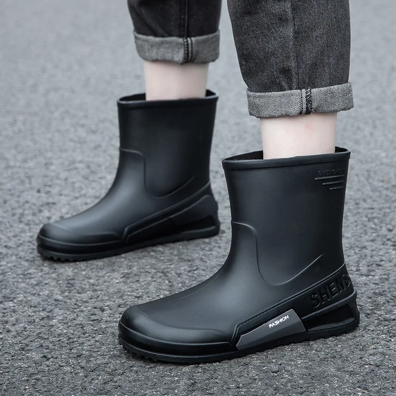 

New Rain Boots Men's Non-slip Waterproof Shoes Mid-tube Rain Boots Plus Cotton Car Wash Fishing and Sea Work Rubber Shoes