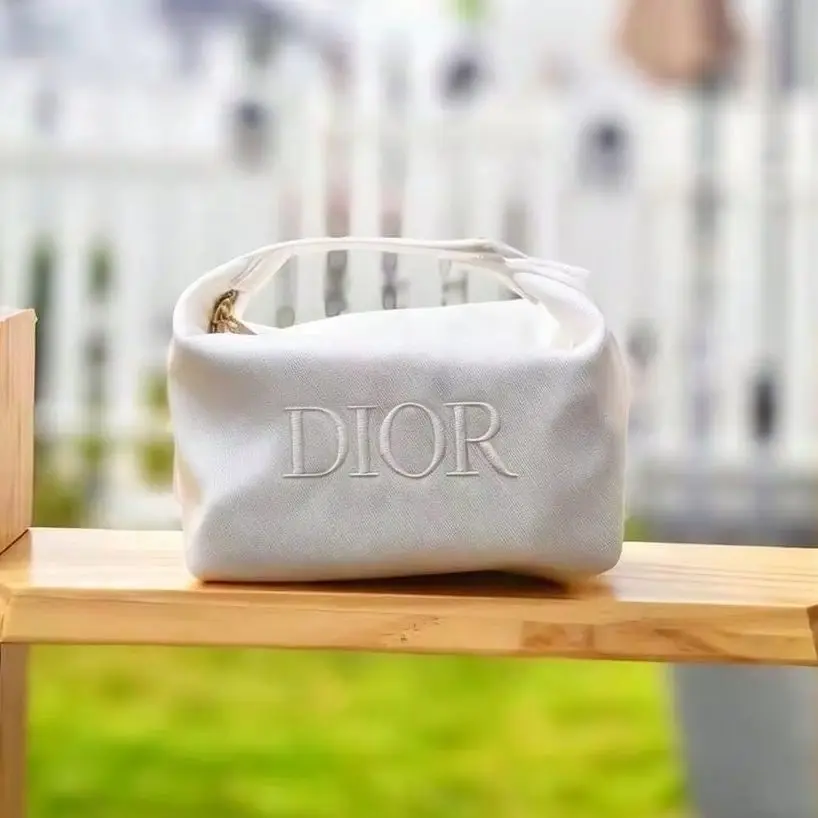 sac-dior-elegant-en-toile-blanche-sac-de-rangement-pour-cosmetiques-pochette-de-voyage-brodee-avec-logo-pochette-de-toilette-multi-usage-pour-le-quotidien
